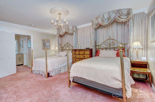 1360 Betsy Drive, Charlotte, NC 28211