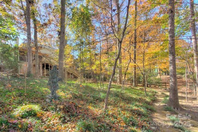 1360 Betsy Drive, Charlotte, NC 28211