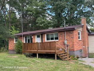 956 N 11 Mile Road, Sanford, MI 48659