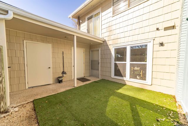 5648 Riverstone Dr, Baton Rouge, LA 70820