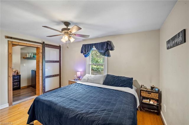 1271 Country Lane, Winston-salem, NC 27107
