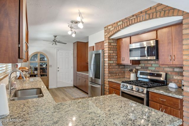 517 W Coral Gables Drive, Phoenix, AZ 85023