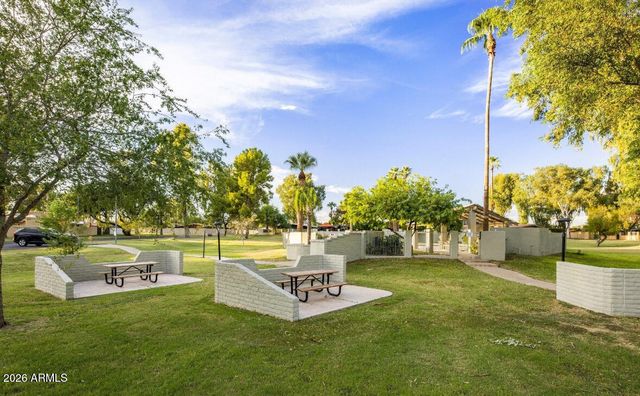 517 W Coral Gables Drive, Phoenix, AZ 85023