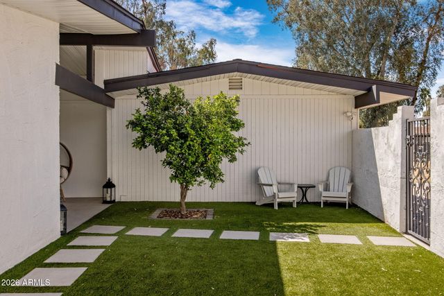 517 W Coral Gables Drive, Phoenix, AZ 85023