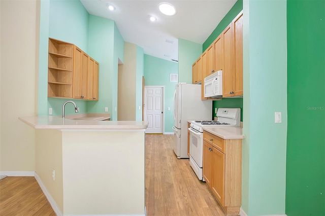 2197 CALEDONIAN STREET, Clermont, FL 34711