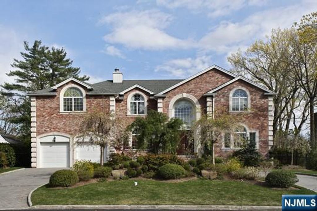 417 N Woodland Street, Englewood, NJ 07631