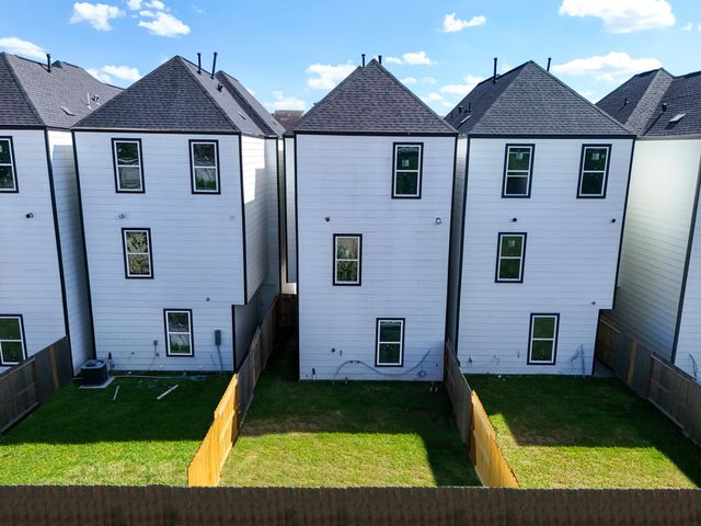 6326 Del Rio Street, Houston, TX 77021