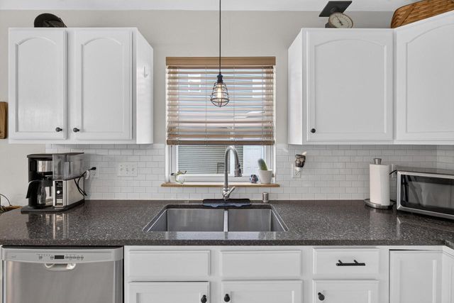 545 Big Bend WAY, Hartford, WI 53027