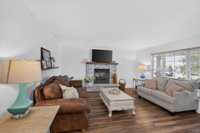 545 Big Bend WAY, Hartford, WI 53027