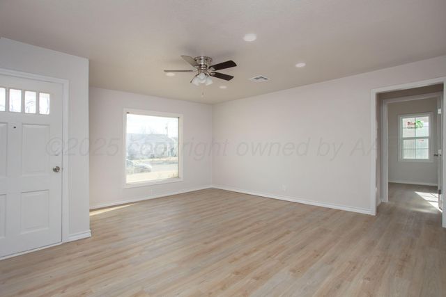 1720 S HIGHLAND Street, Amarillo, TX 79103