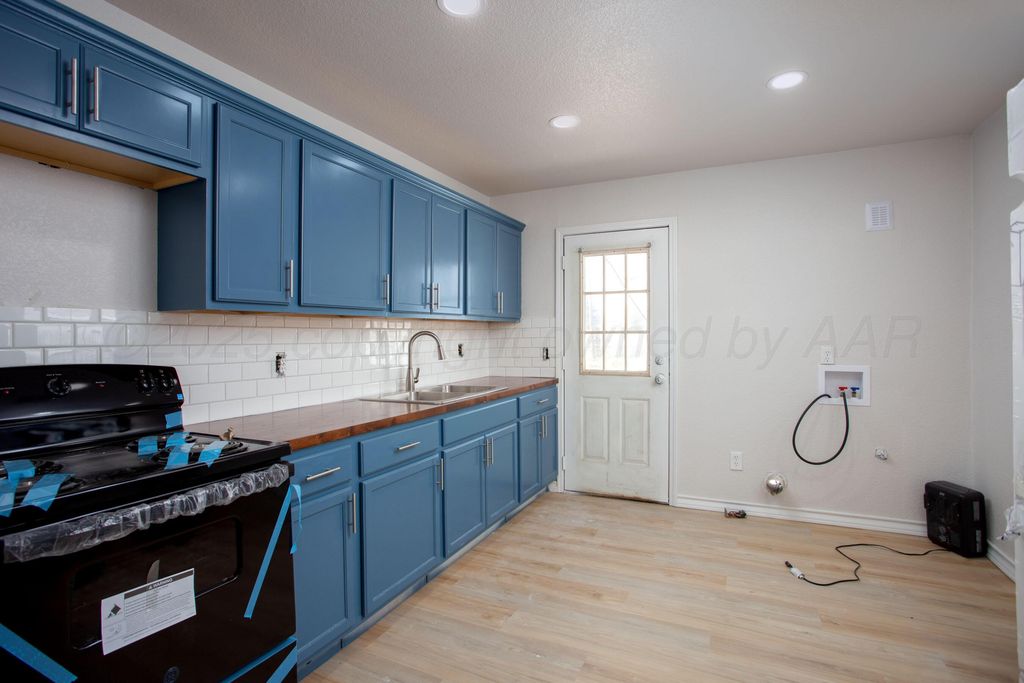 1720 S HIGHLAND Street, Amarillo, TX 79103