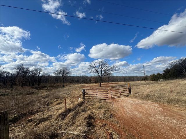 665 Autumn Woods Farm RD, Coyle, OK 73027
