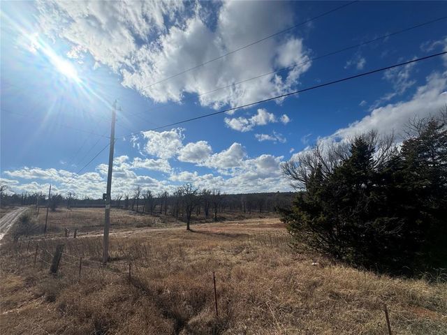 665 Autumn Woods Farm RD, Coyle, OK 73027