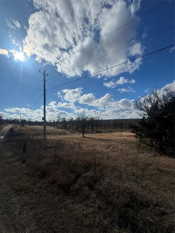 665 Autumn Woods Farm RD, Coyle, OK 73027