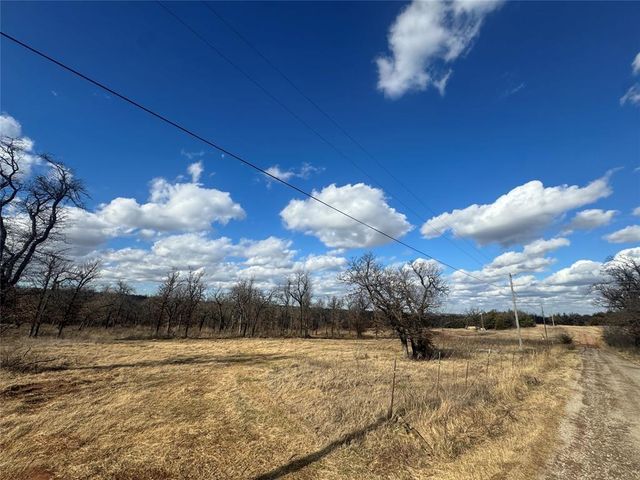 665 Autumn Woods Farm RD, Coyle, OK 73027