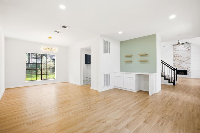 18319 Oakhampton Drive, Houston, TX 77084