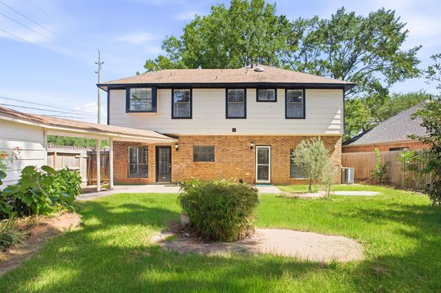 18319 Oakhampton Drive, Houston, TX 77084