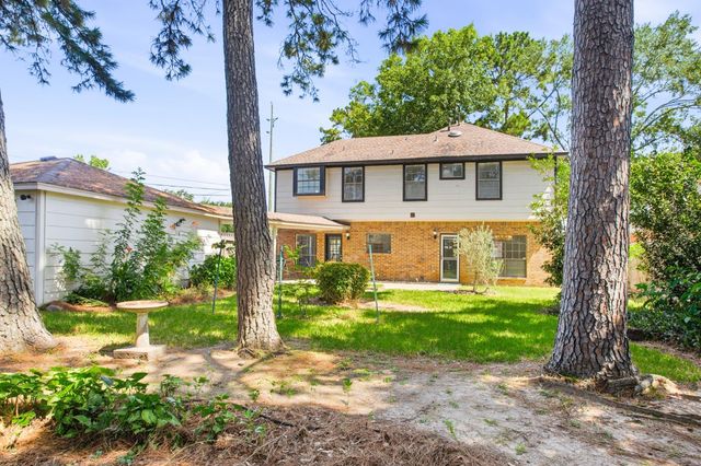 18319 Oakhampton Drive, Houston, TX 77084