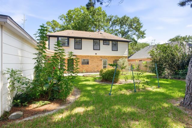 18319 Oakhampton Drive, Houston, TX 77084