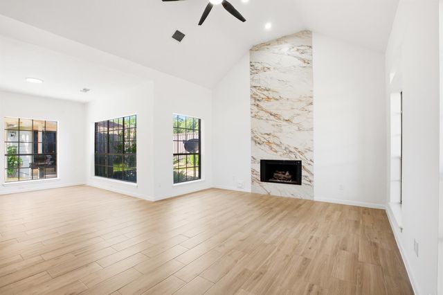 18319 Oakhampton Drive, Houston, TX 77084