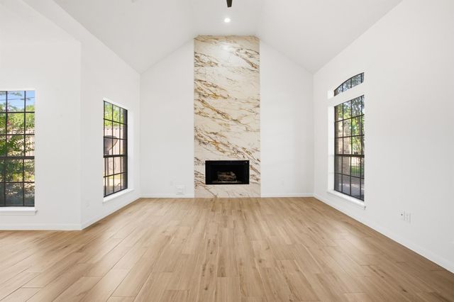18319 Oakhampton Drive, Houston, TX 77084