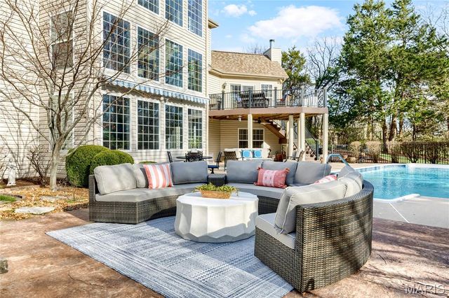 1199 August Lake Drive, Defiance, MO 63341