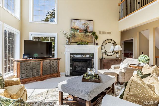 1199 August Lake Drive, Defiance, MO 63341