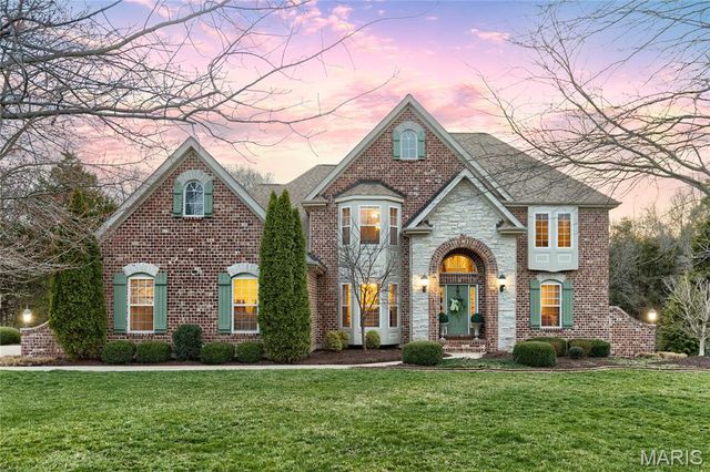 1199 August Lake Drive, Defiance, MO 63341