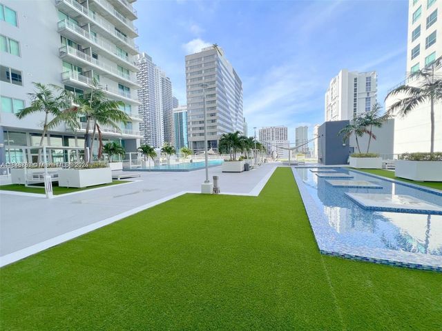 690 SW 1st Ct 1032, Miami, FL 33130