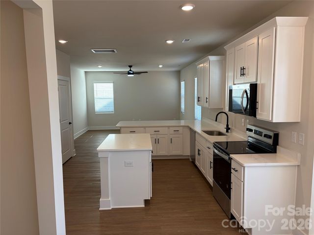 1213 Fall Day Circle SW, Lenoir, NC 28645