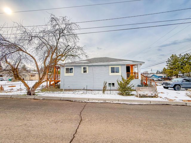 302 McCourt Street, Klamath Falls, OR 97601