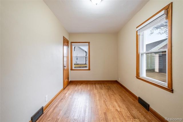 7582 Miller Road, Swartz Creek, MI 48473