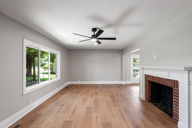 2482 Depot St, Spring Hill, TN 37174