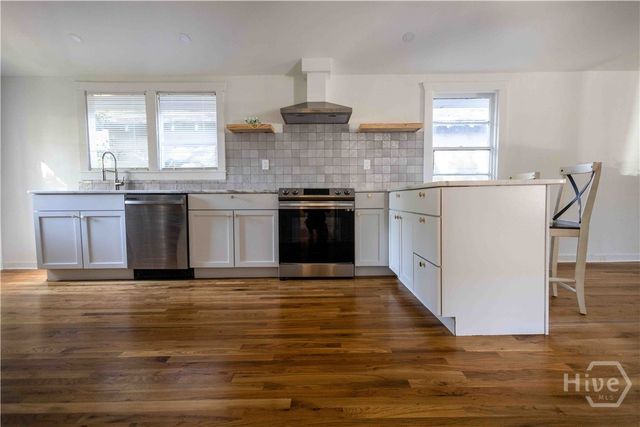 731 E 34th Street, Savannah, GA 31401