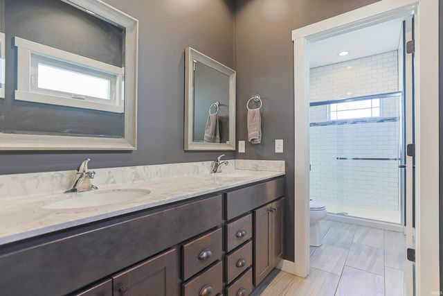 1124 Wellsley Court, Mishawaka, IN 46544