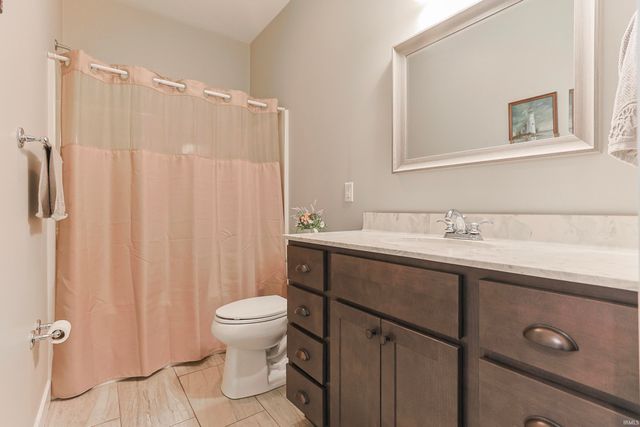 1124 Wellsley Court, Mishawaka, IN 46544