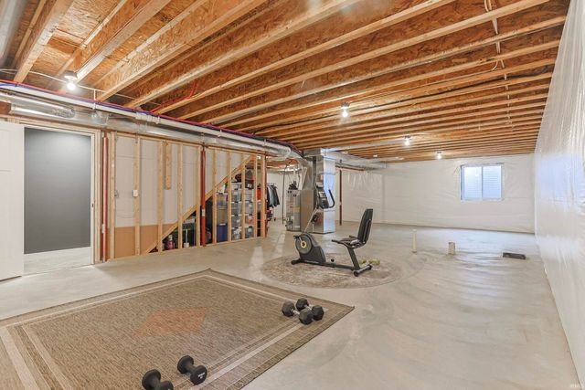 1124 Wellsley Court, Mishawaka, IN 46544