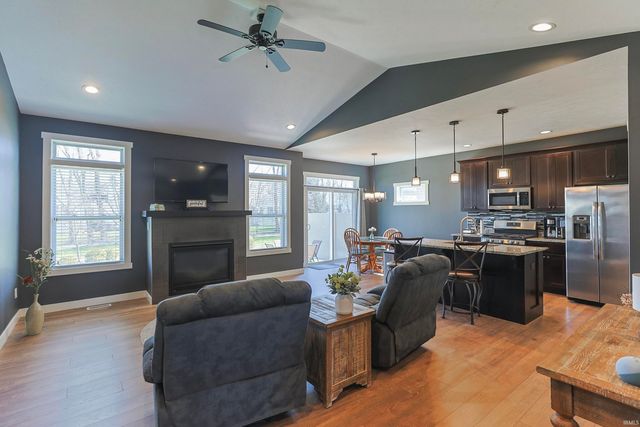 1124 Wellsley Court, Mishawaka, IN 46544