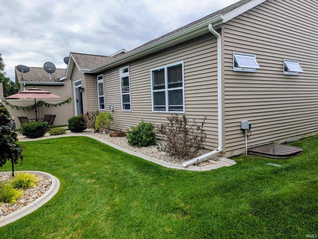 1124 Wellsley Court, Mishawaka, IN 46544