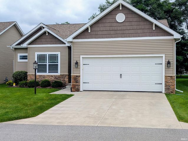 1124 Wellsley Court, Mishawaka, IN 46544