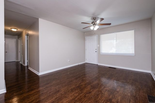 15 Berkshire Drive, Little Rock, AR 72204