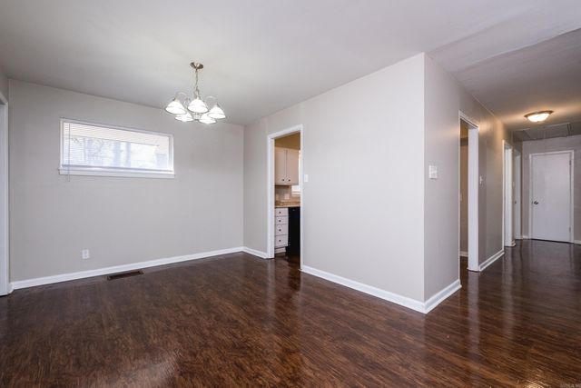 15 Berkshire Drive, Little Rock, AR 72204