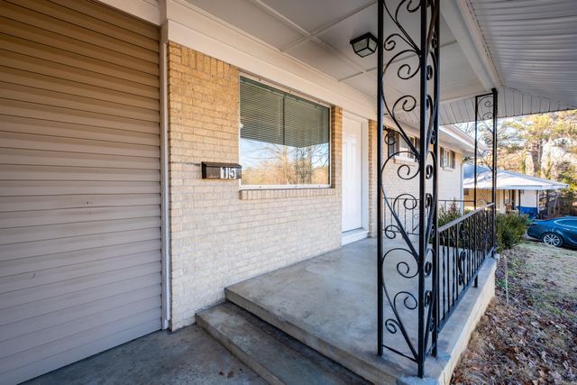 15 Berkshire Drive, Little Rock, AR 72204