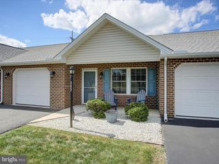 432 KARA WAY, Shippensburg, PA 17257