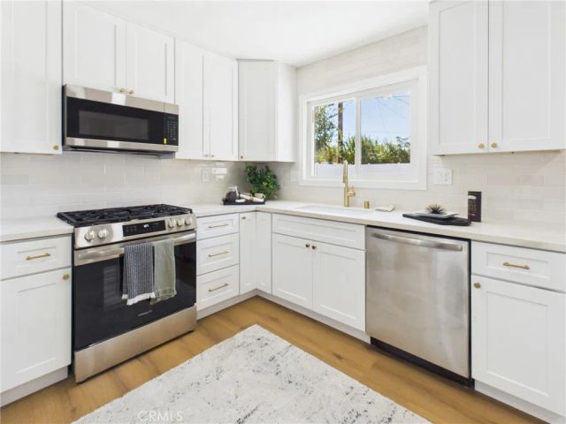 17632 E Woodcroft, Azusa, CA 91702