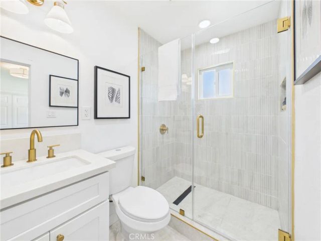 17632 E Woodcroft, Azusa, CA 91702