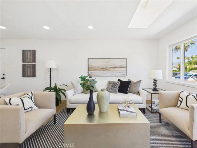 17632 E Woodcroft, Azusa, CA 91702