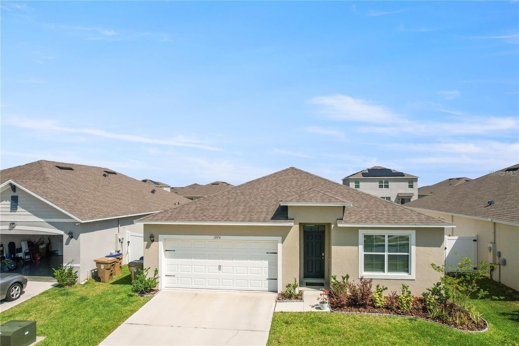 Image 1 of property listing at 1975 CACUTTA WAY, Kissimmee, FL 34744