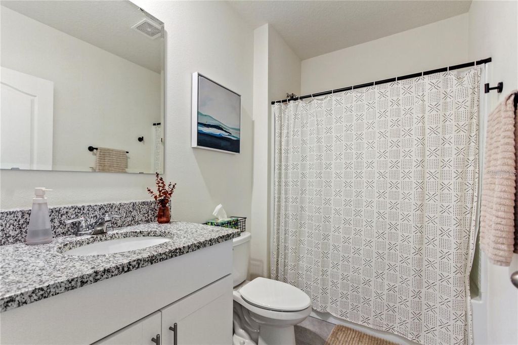 Image 25 of property listing at 1975 CACUTTA WAY, Kissimmee, FL 34744