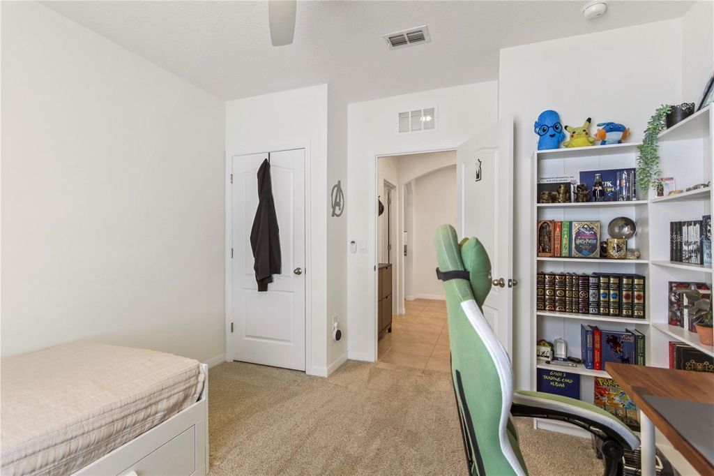 Image 30 of property listing at 1975 CACUTTA WAY, Kissimmee, FL 34744